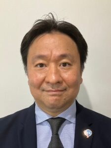 松井 亮介