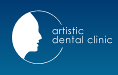 artistic dental clinic のロゴ